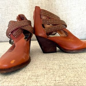 Ankle boots